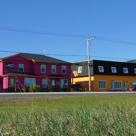 Auberge L'Amarre Mont-Louis Exterior photo