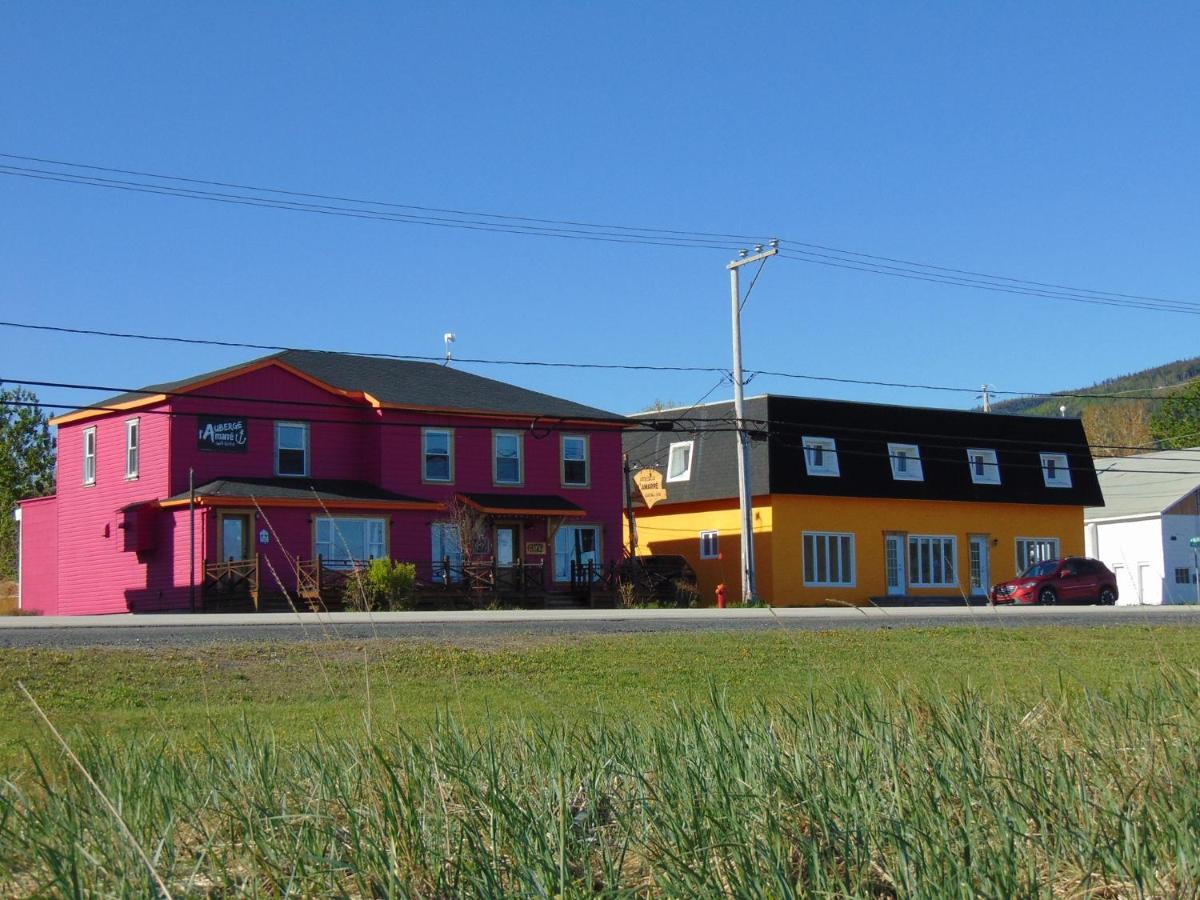 Auberge L'Amarre Mont-Louis Exterior photo